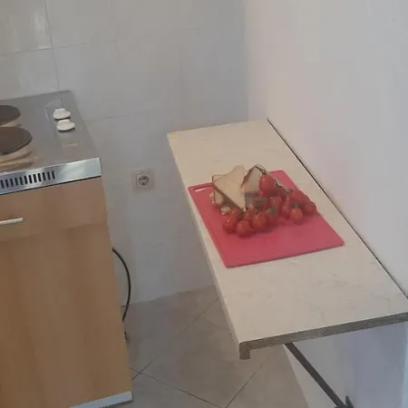 A2 * Trogir